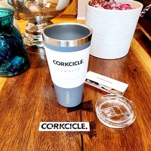 Corkcicle 16 oz Matte Grey Hot or Cold Coffee Mug / Tumbler with Lid Brand New!